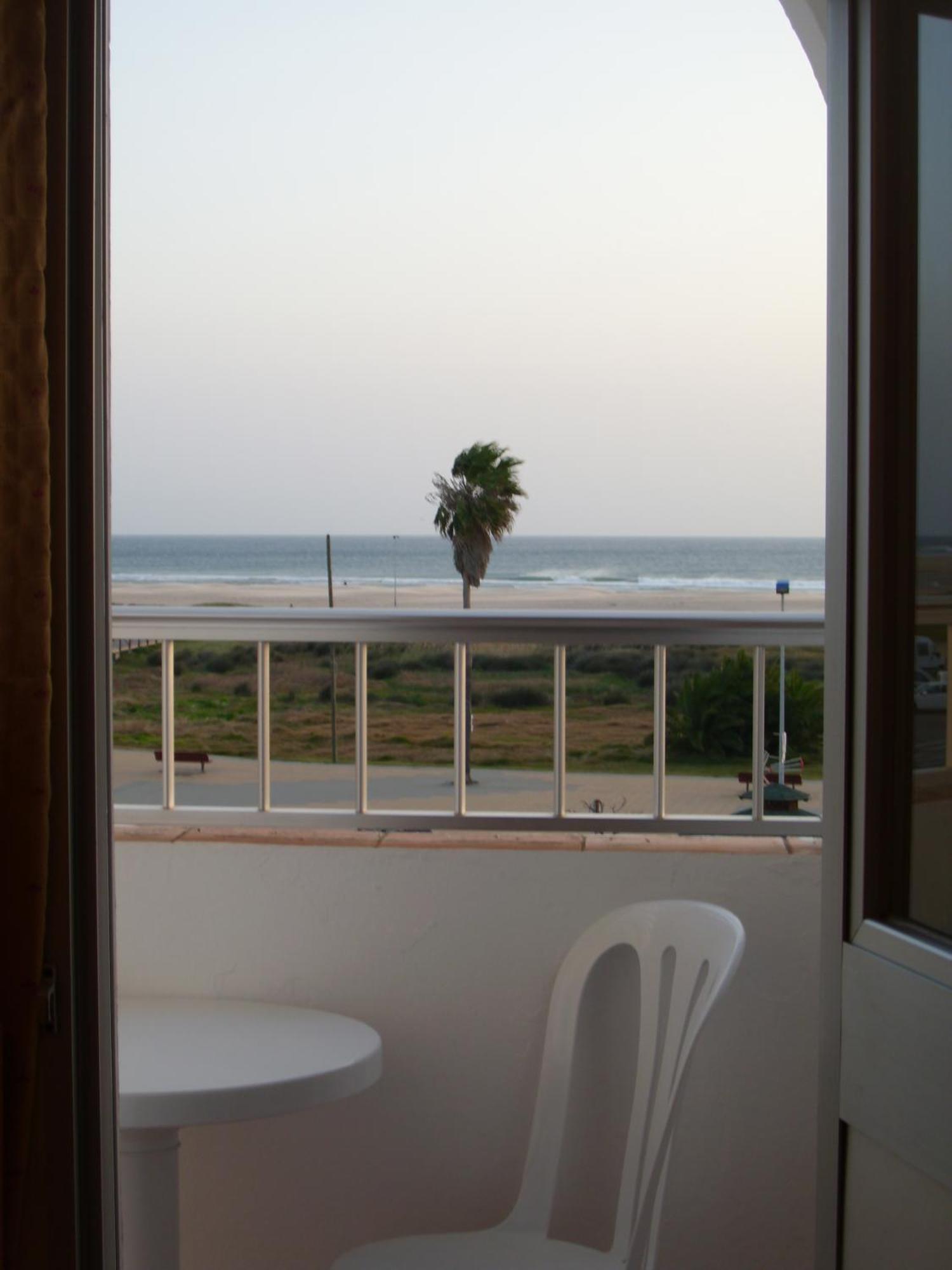 Hostal Sonrisa Del Mar Conil De La Frontera Εξωτερικό φωτογραφία