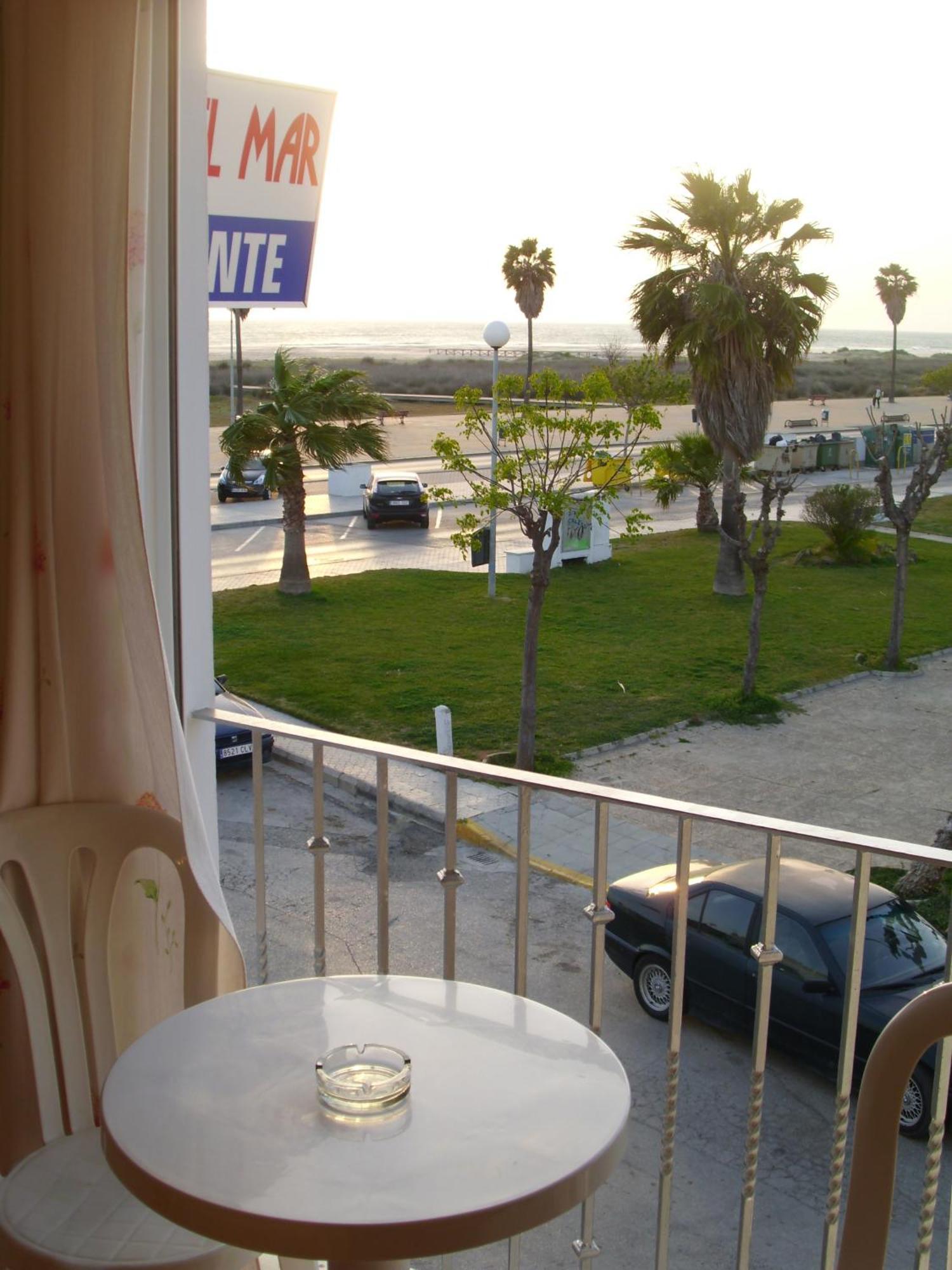Hostal Sonrisa Del Mar Conil De La Frontera Εξωτερικό φωτογραφία