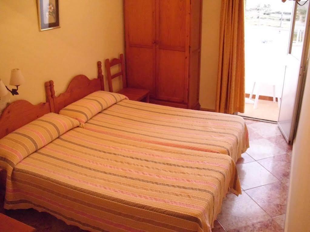 Hostal Sonrisa Del Mar Conil De La Frontera Εξωτερικό φωτογραφία